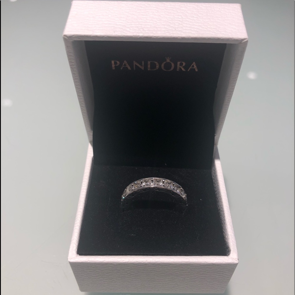 Pandora Ring